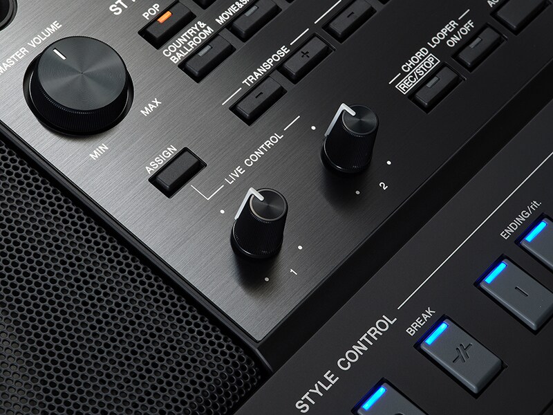 Yamaha 數位工作站 PSR-SX920 可指定按鈕與即時控制旋鈕的特寫