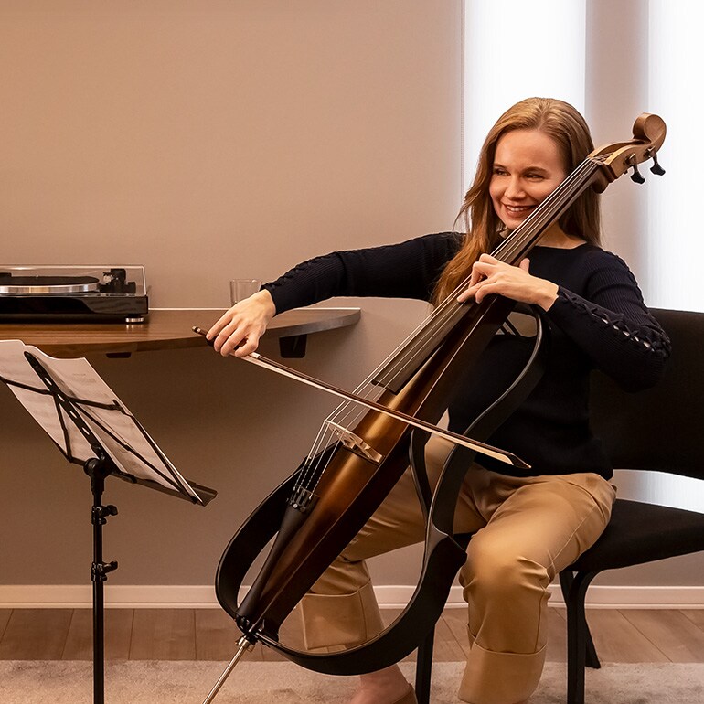 Yamaha SILENT Cello™ SVC300F