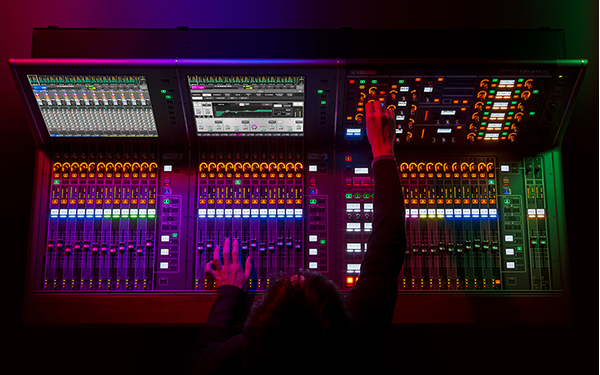 Yamaha Sound xR Image：使用 Yamaha 數位混音控台進行操作