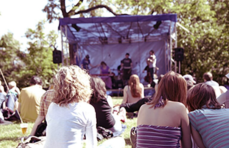 Outdoor Stages [Mid-size]